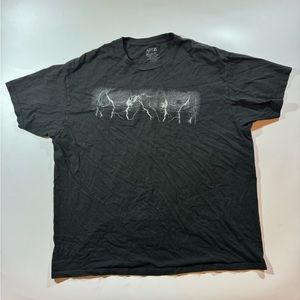 Vintage Black Lightning Graphic “Apt. 9” Mens 2XL T-Shirt